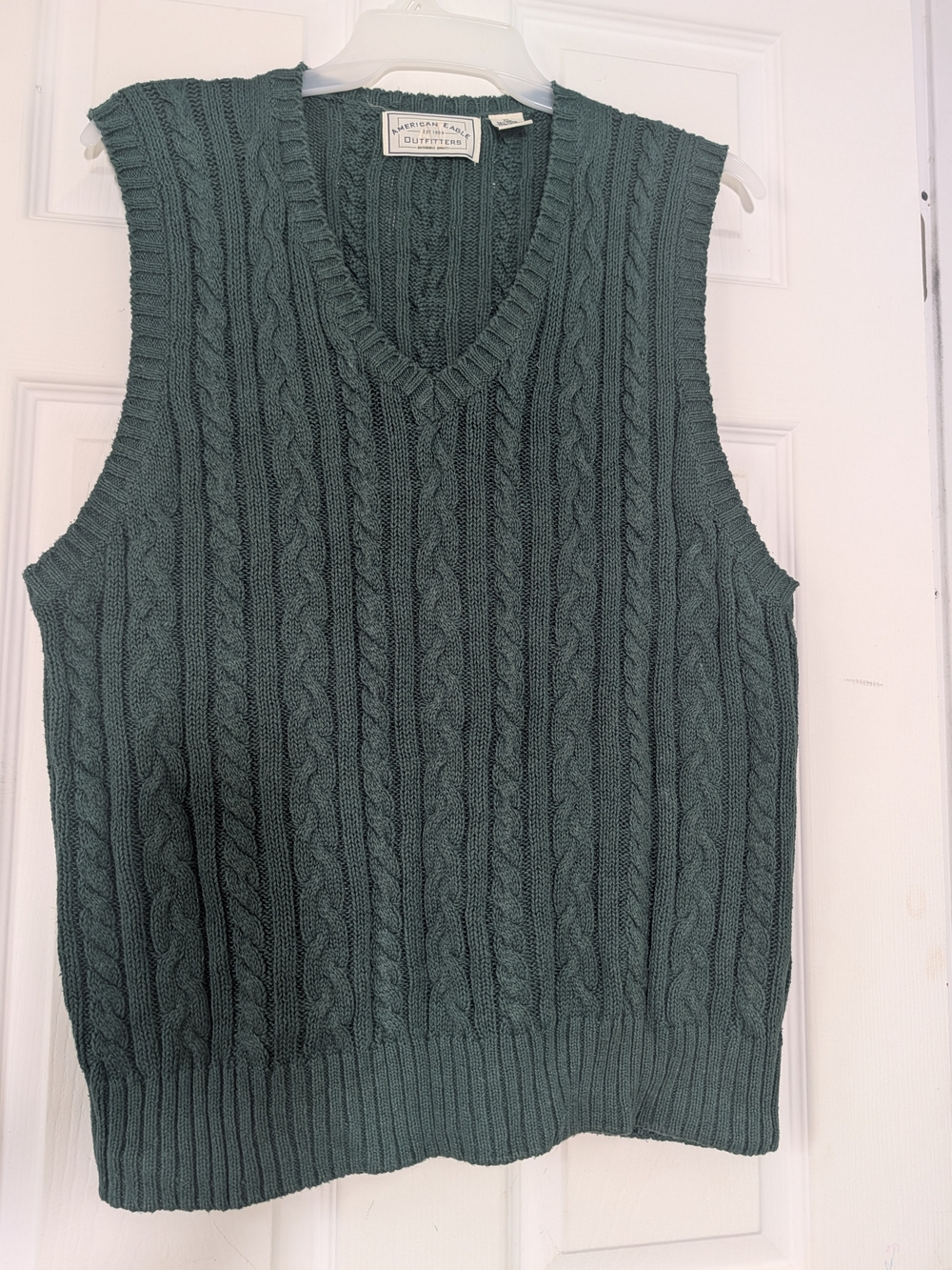 American Eagle Green Cable-Knit V-Neck Sweater Vest Size XL